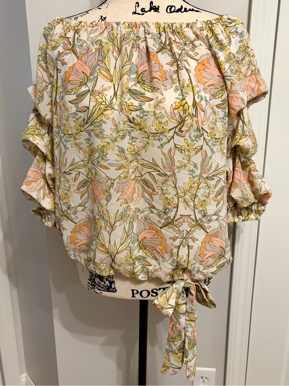 Floral Ruched Sleeve Blouse
